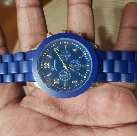 Wrist Watch - Picture 3 of 3